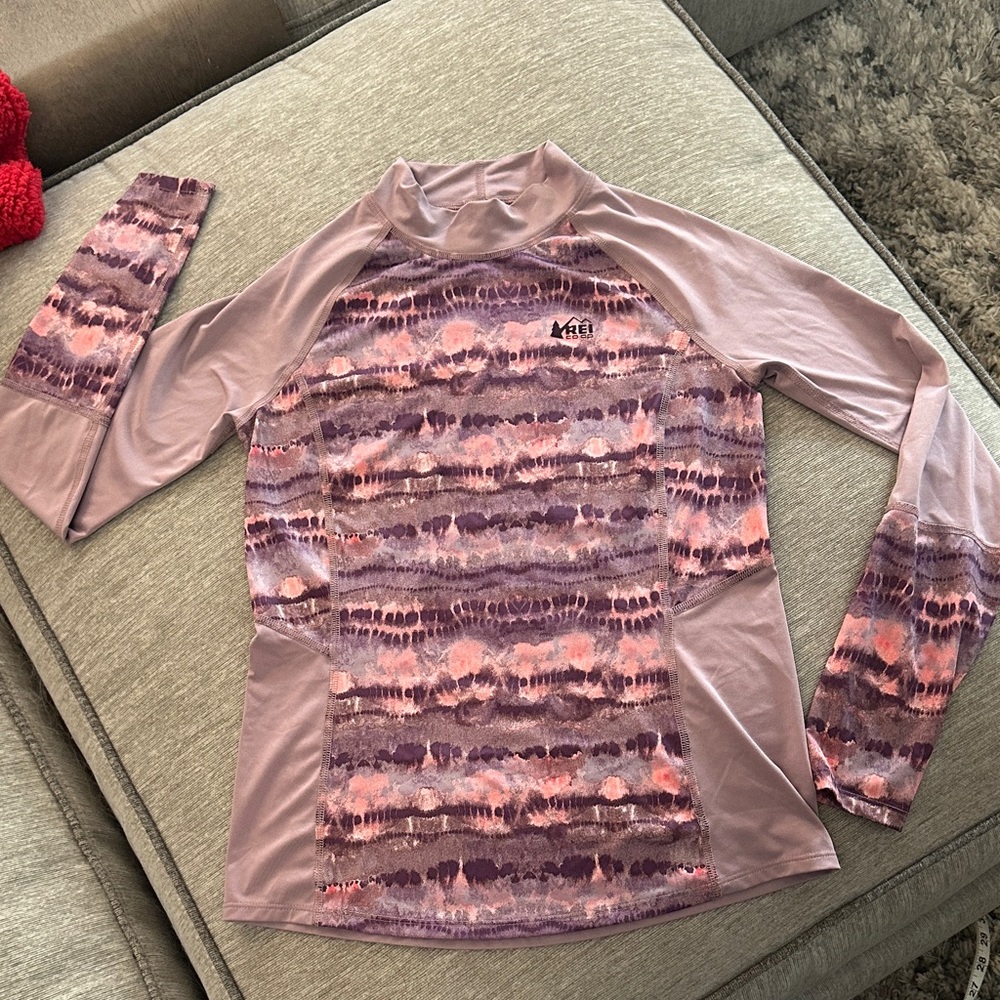 REI Girls Rash Guard Size 14-16 Long Sleeve Lightweight UPF Swim Shirt